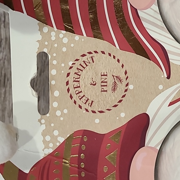 Christmas Bath Bomb DUO Winter Berry Scent 2 Pack - Picture 3 of 5